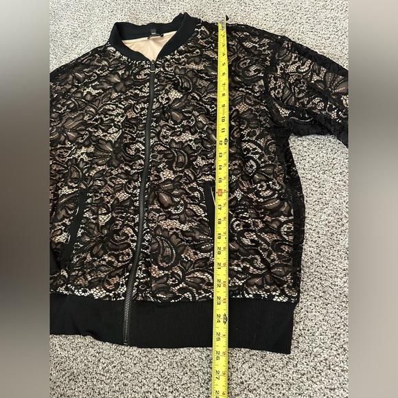 EXPRESS XL Black Lightweight Bomber Jacket Nude Satin Lining R $138 - Picture 8 of 10